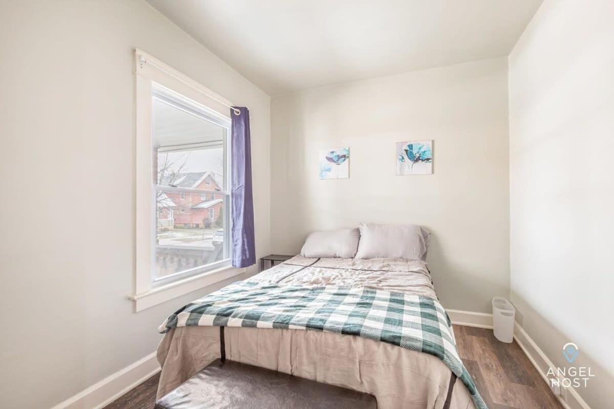 Newly Remodeled Apt, South Hills Old Brooklyn Area Cleveland Exterior foto