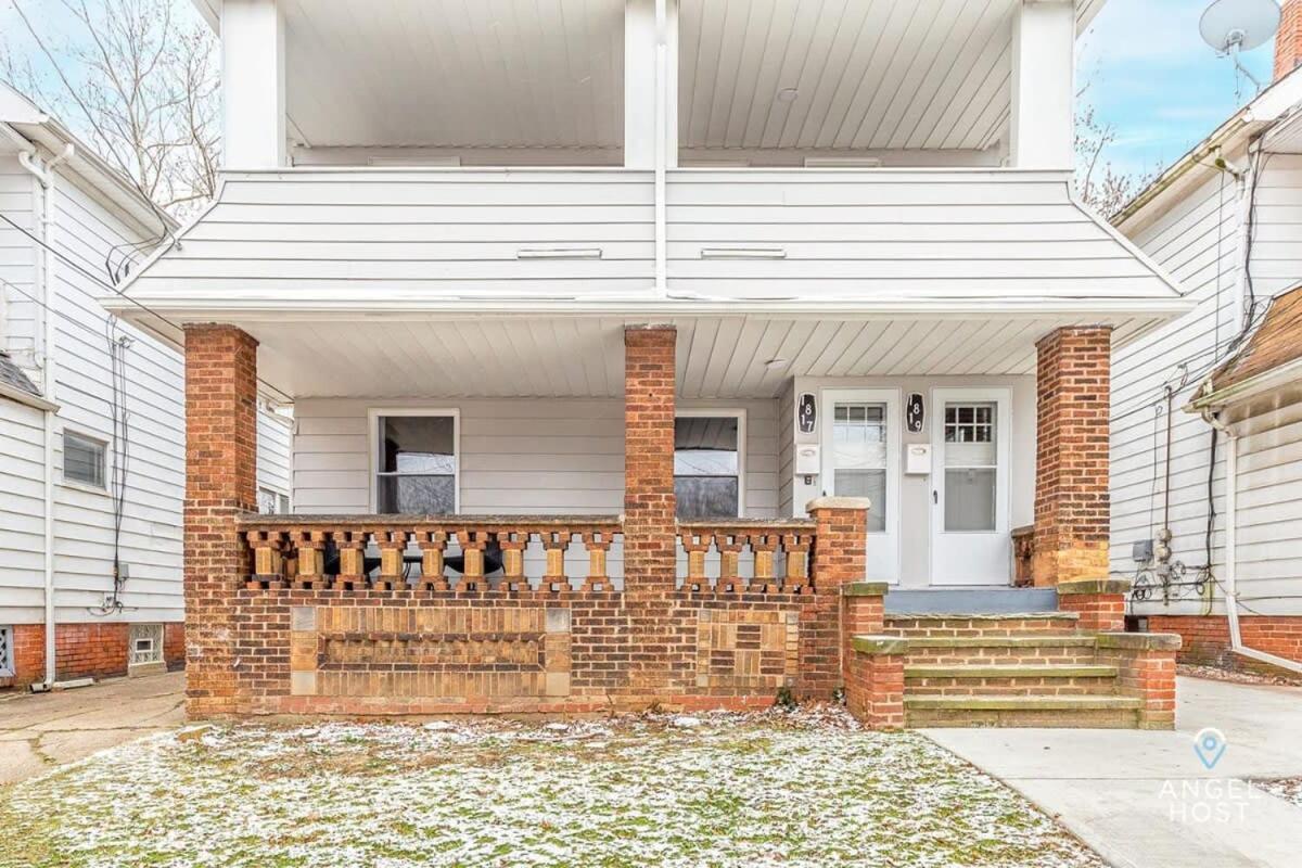 Newly Remodeled Apt, South Hills Old Brooklyn Area Cleveland Exterior foto
