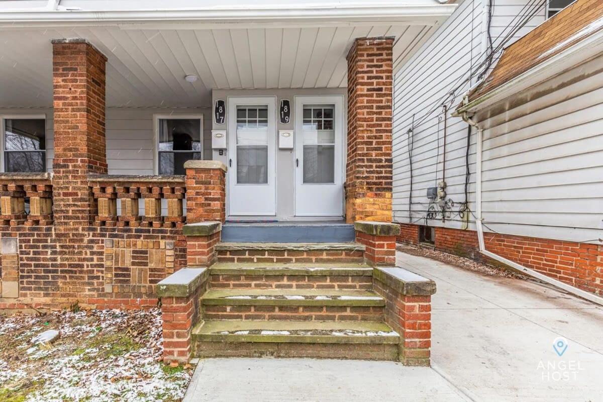 Newly Remodeled Apt, South Hills Old Brooklyn Area Cleveland Exterior foto